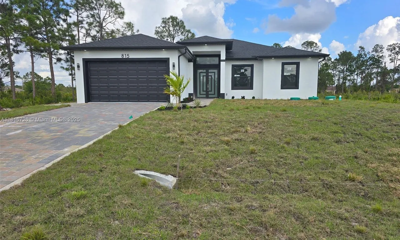 815 Anaconda Ave S, Lehigh Acres FL 33974