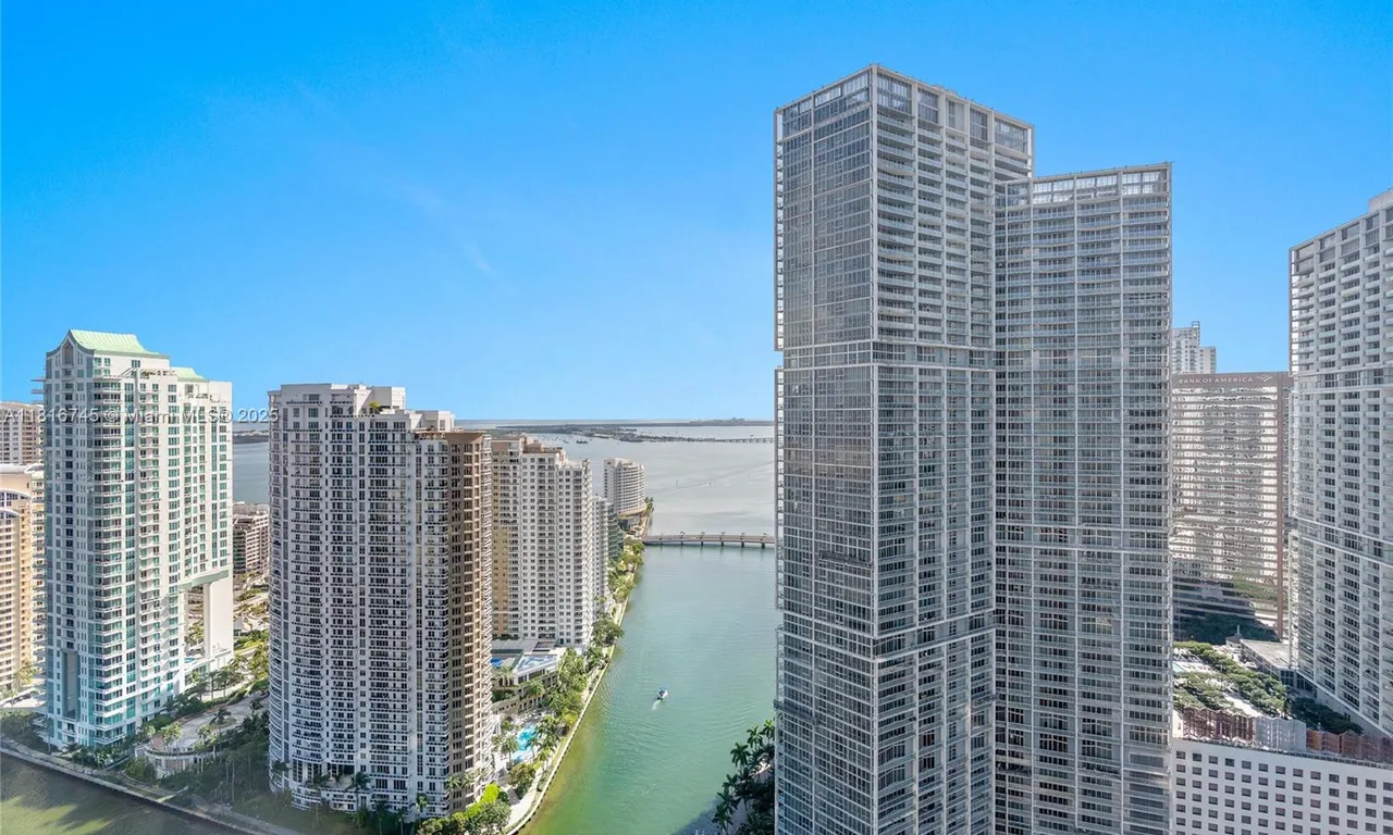 300 Biscayne Blvd Way # 3506, Miami FL 33131