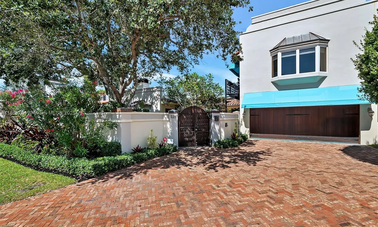 325 Bontona Ave, Fort Lauderdale FL 33301