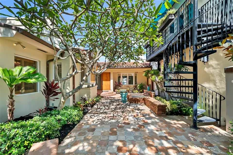 325 Bontona Ave, Fort Lauderdale FL 33301