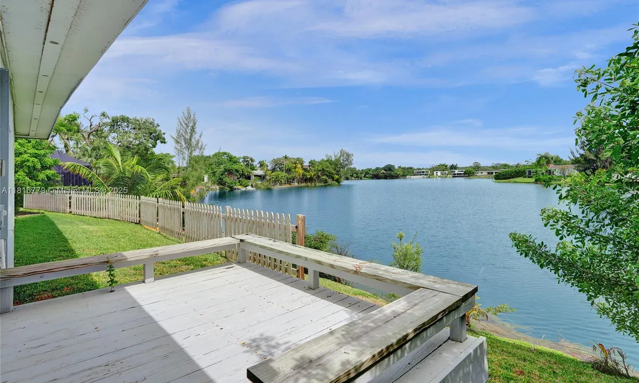 2050 NE 196th Ter, North Miami Beach FL 33179