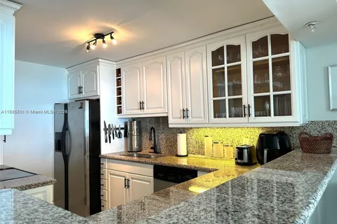 5401 Collins Ave # 1226, Miami Beach FL 33140