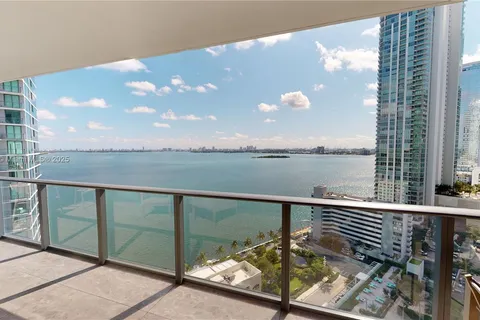 650 NE 32nd St # 2005, Miami FL 33137