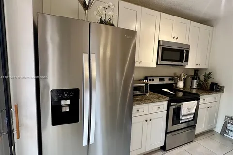 4306 43rd Way, West Palm Beach FL 33407