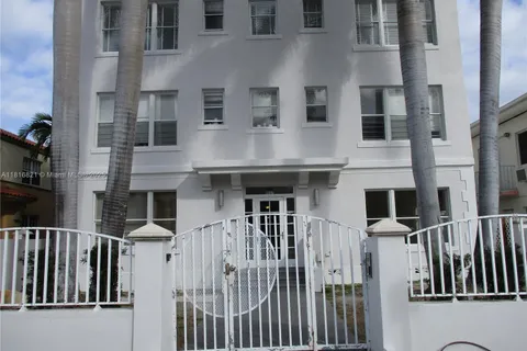1027 Pennsylvania Ave # 105, Miami Beach FL 33139