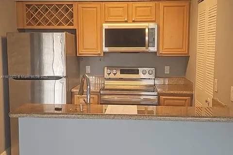 1261 SW 46th Ave # 2010, Pompano Beach FL 33069