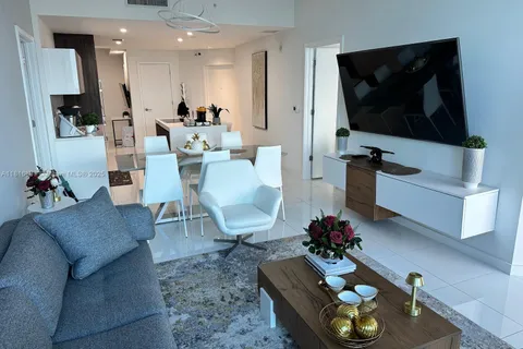 851 NE 1st Ave # 1108, Miami FL 33132