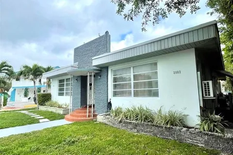 2003 Marseille Dr # A, Miami Beach FL 33141