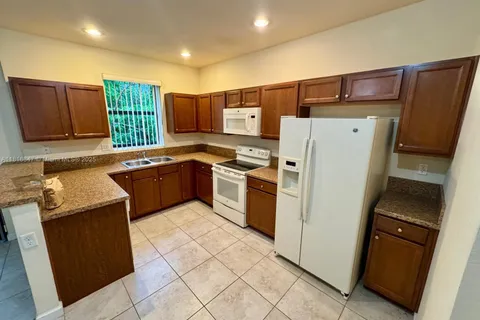 23762 SW 118th Ave, Homestead FL 33032