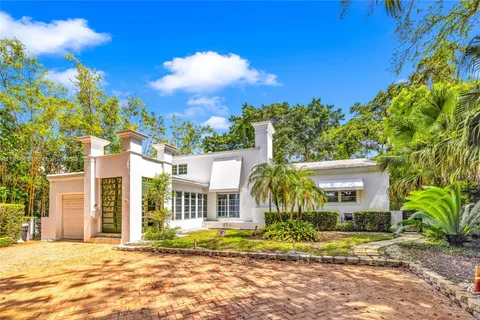923 Catalonia Ave, Coral Gables FL 33134