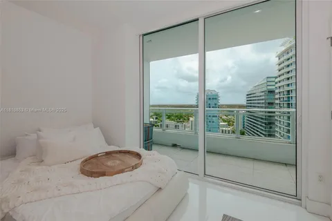 1080 Brickell Ave # 3405, Miami FL 33131