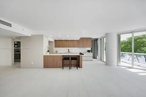 7000 Island Blvd # 304, Aventura FL 33160