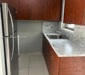 230 NW 51st St # R, Miami FL 33127