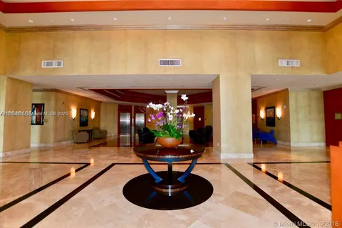 7900 Harbor Island Dr, North Bay Village FL 33141
