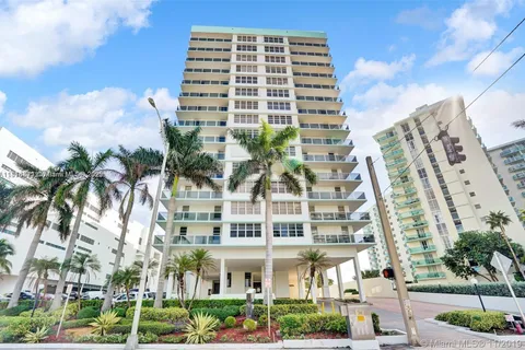 3725 S Ocean Dr # 1224, Hollywood FL 33019