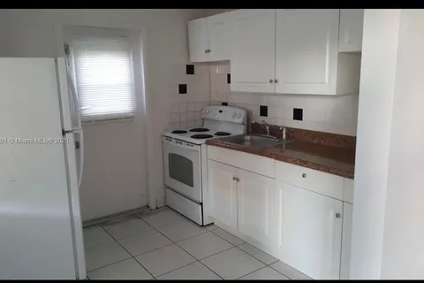 1548 NW 3rd Ter, Pompano Beach FL 33060