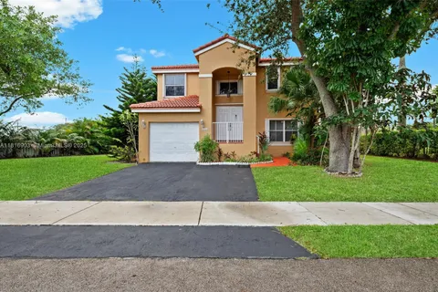 4333 SW 84th Ter, Davie FL 33328