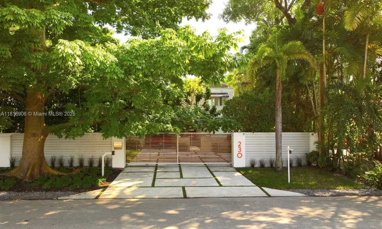 230 Ridgewood Rd, Coral Gables FL 33133