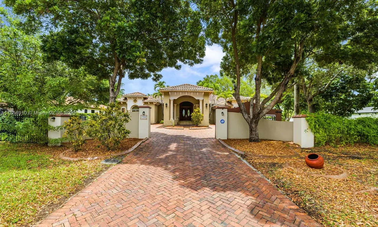 7761 SW 122 ave, Miami FL 33183