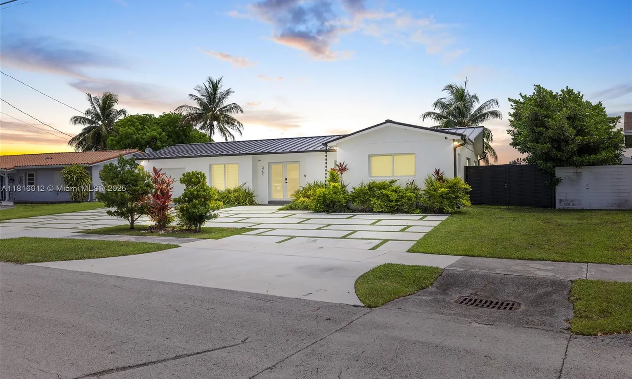 3751 SW 124th Ct, Miami FL 33175