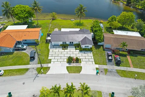 3751 SW 124th Ct, Miami FL 33175
