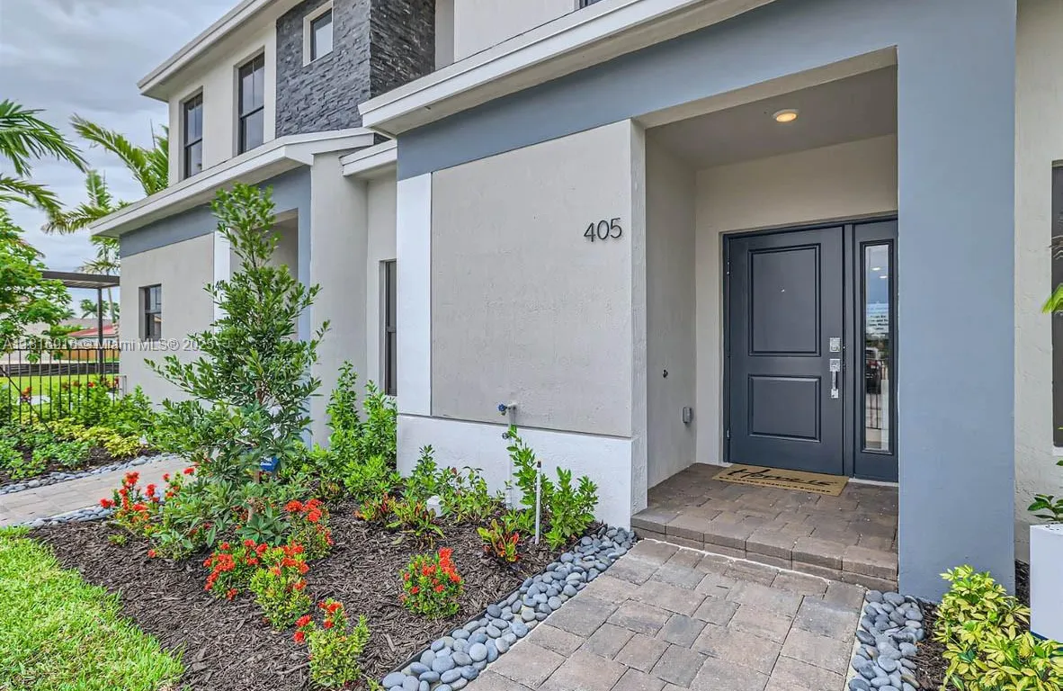 504 NE 1st Dr, Florida City FL 33034