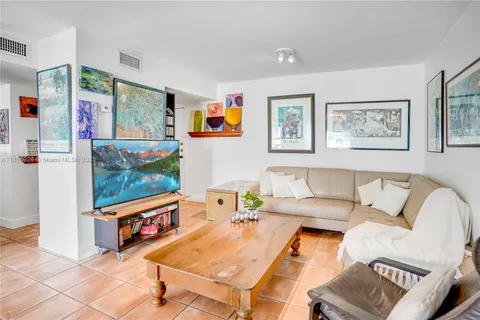 1455 West Ave # 202, Miami Beach FL 33139