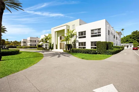 9920 Collins Ave # 2, Bal Harbour FL 33154