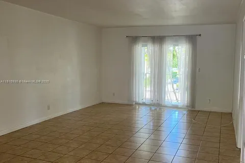 240 Galen Dr # 205, Key Biscayne FL 33149
