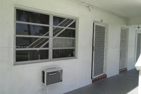15 NW 204th St # 17, Miami Gardens FL 33169