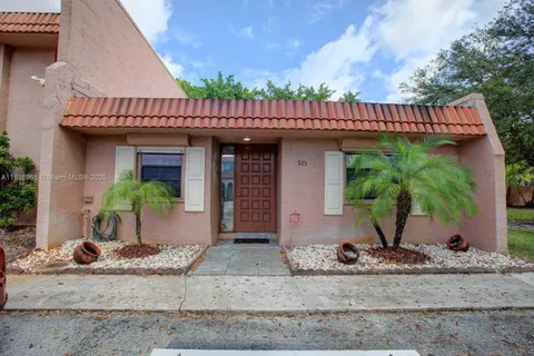 10 Seville Cir # 54, Davie FL 33324