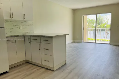 8200 SW 210th St # 106, Cutler Bay FL 33189