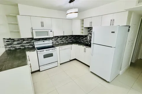 1120 102nd St # 7, Bay Harbor Islands FL 33154