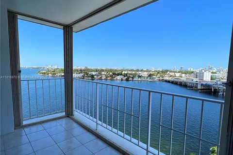 1865 79th St Cswy # 12I, North Bay Village FL 33141