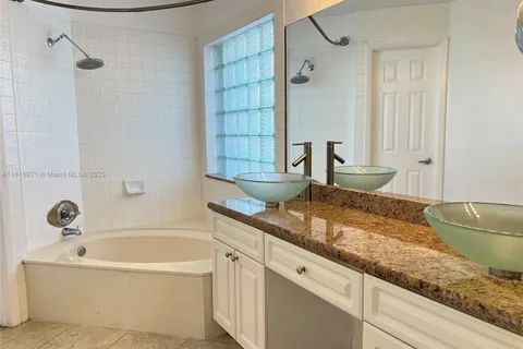 465 Somerset Way # 465, Weston FL 33326