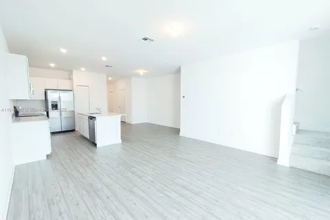 659 SE Lake Falls St, Port St. Lucie FL 34984