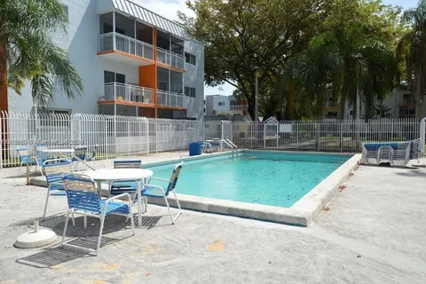 11307 SW 200th St # B, Miami FL 33157