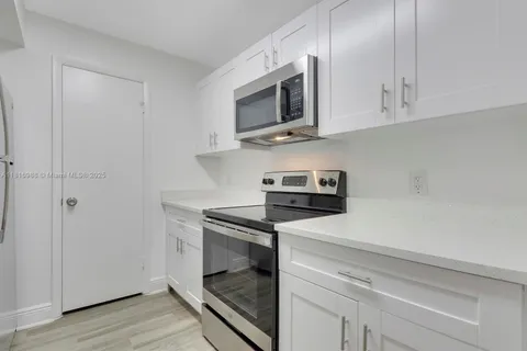 4341 W Mcnab Rd # 15, Pompano Beach FL 33069
