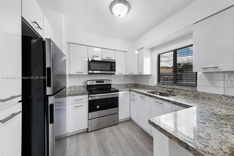 7600 Pembroke Rd # 5, Miramar FL 33023