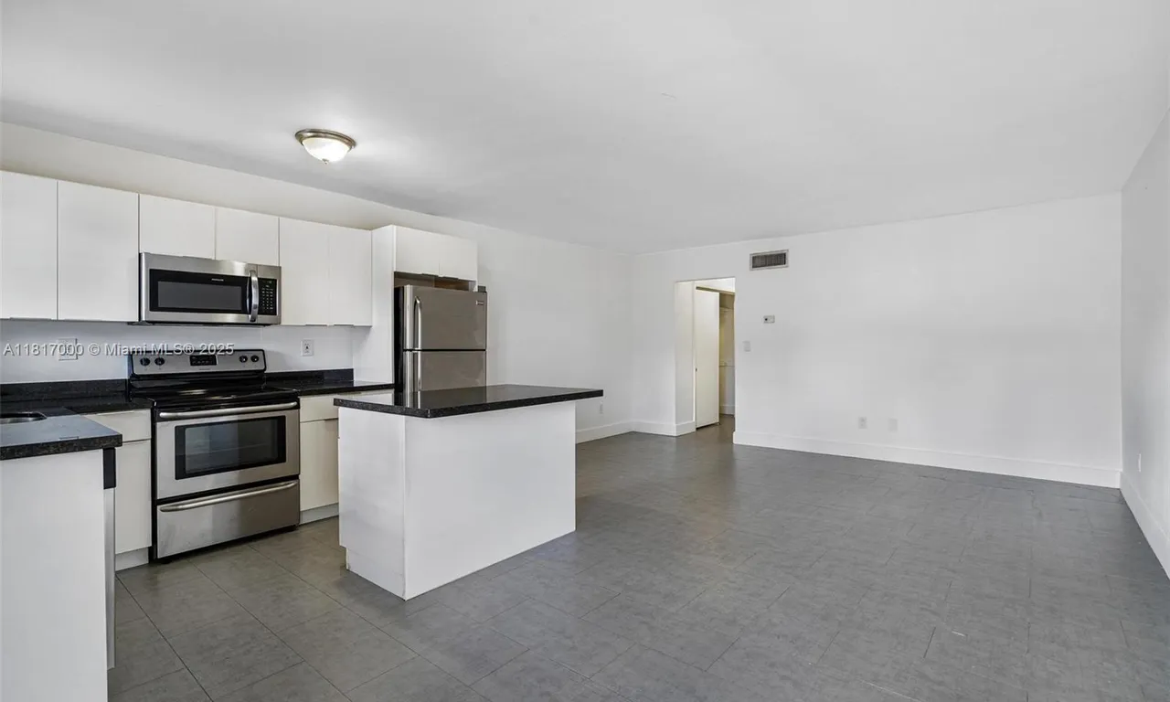 12506 NE 4th Ave # 102, North Miami FL 33161