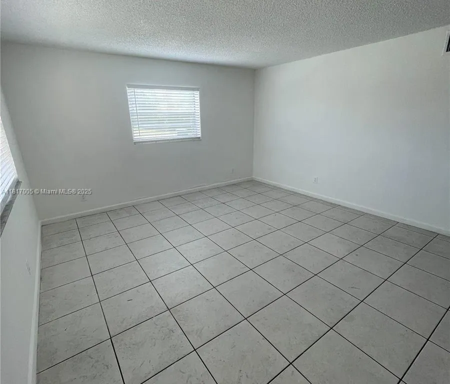 6034 SW 37th St # 10, Miramar FL 33023