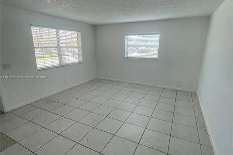 6034 SW 37th St # 10, Miramar FL 33023
