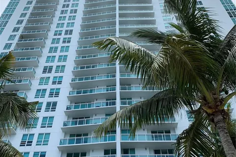 951 Brickell Ave # 310, Miami FL 33131