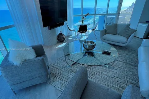 6301 Collins Ave # 3001, Miami Beach FL 33141