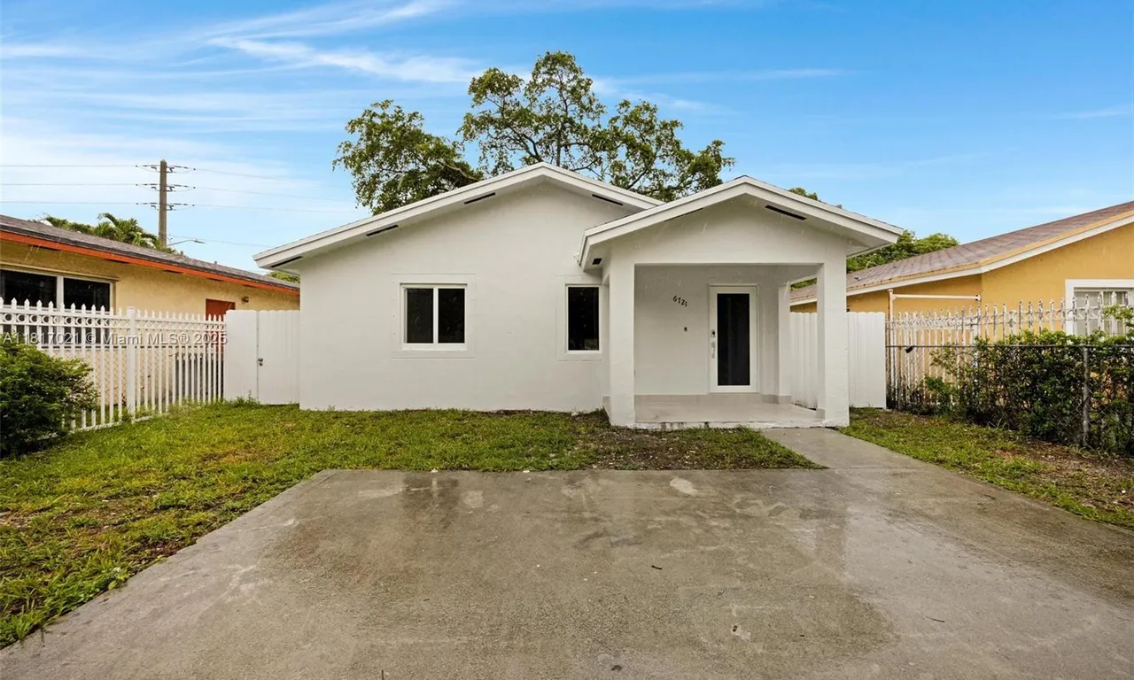 6721 NW 5th Ave, Miami FL 33150