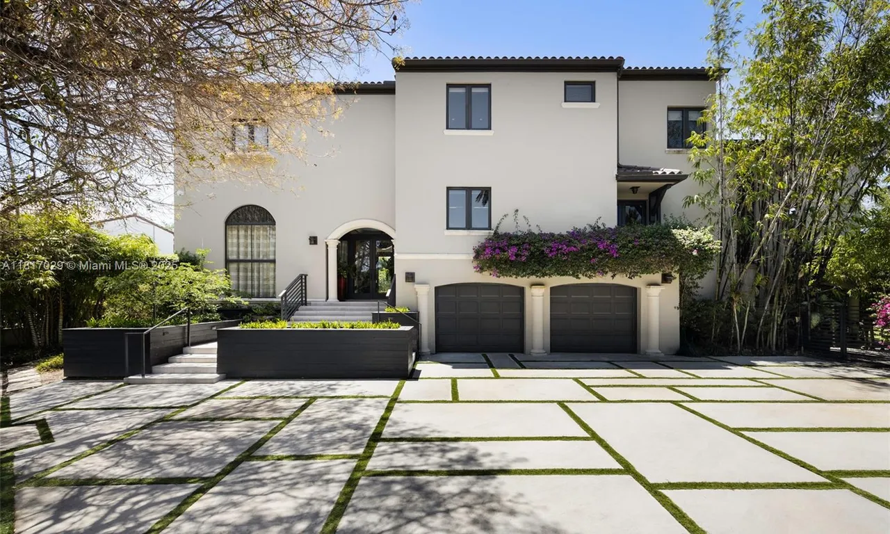 350 Costa Brava Ct, Coral Gables FL 33143