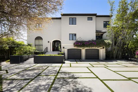 350 Costa Brava Ct, Coral Gables FL 33143