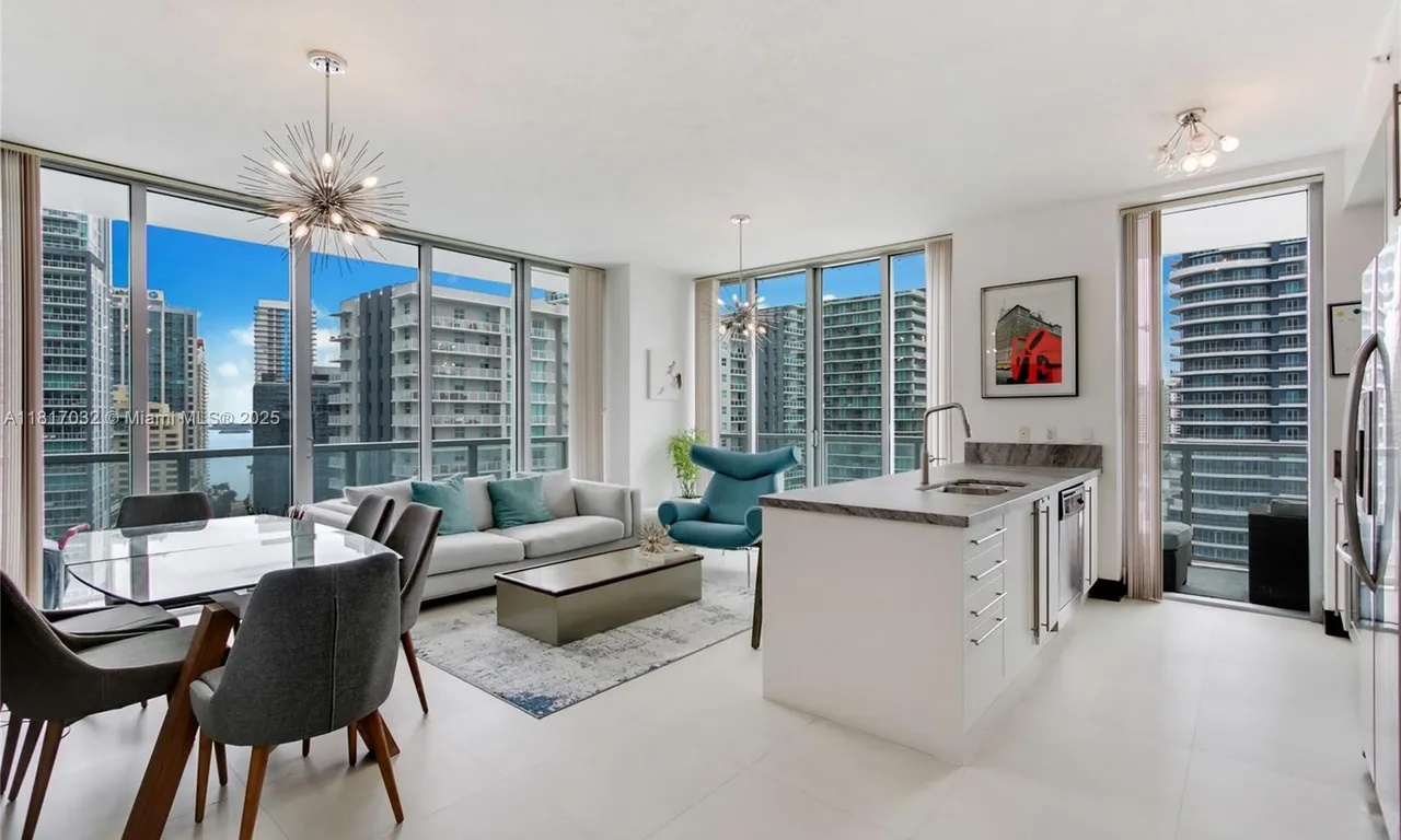 79 SW 12th St, Miami FL 33130