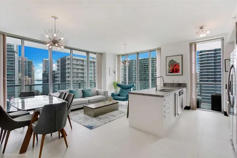 79 SW 12th St, Miami FL 33130