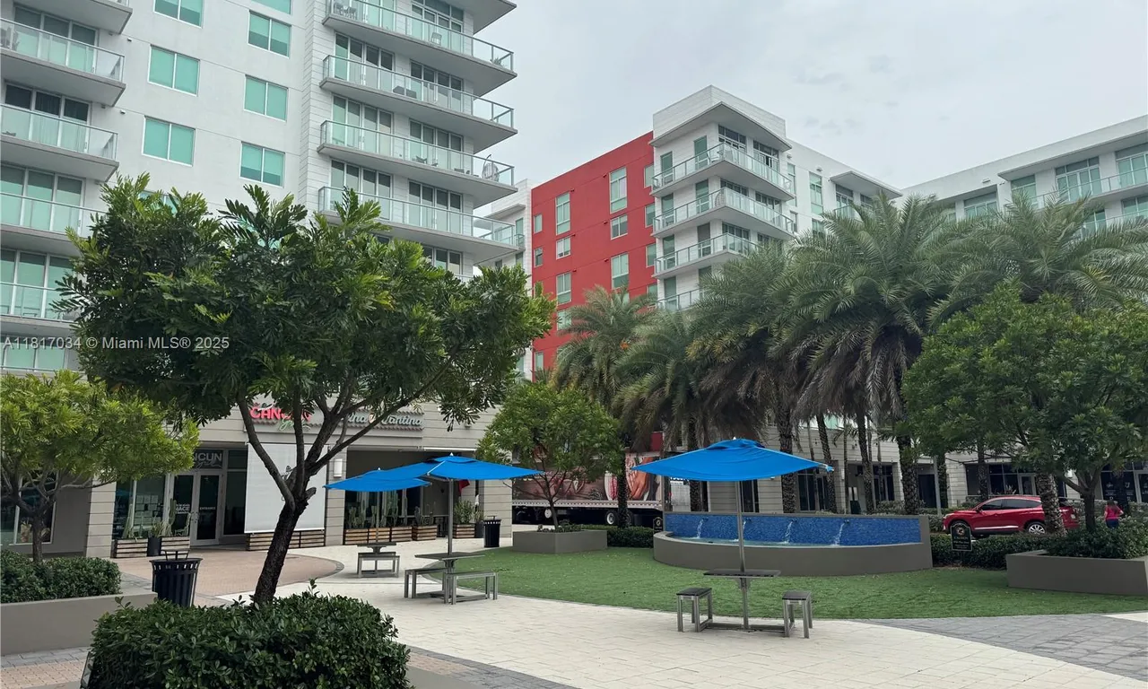 7825 NW 107th Ave # 815, Doral FL 33178